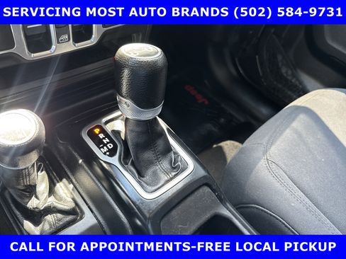 Used 2018 Jeep Wrangler Unlimited Sport S AWD/4WD image 18