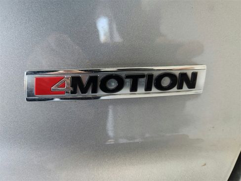 Used 2021 Volkswagen Atlas Cross Sport SEL Premium image 32