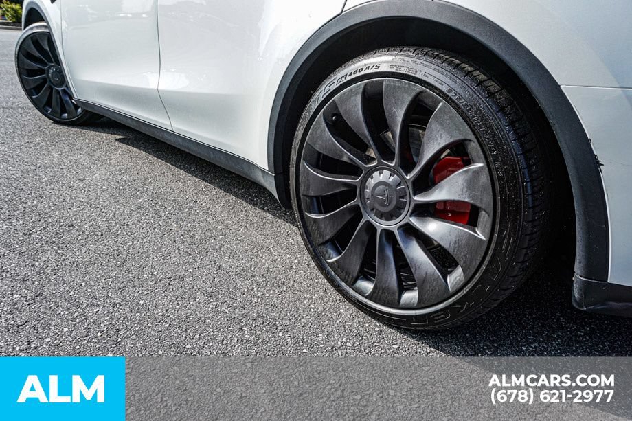 Used 2023 Tesla Model Y Performance AWD/4WD image 15