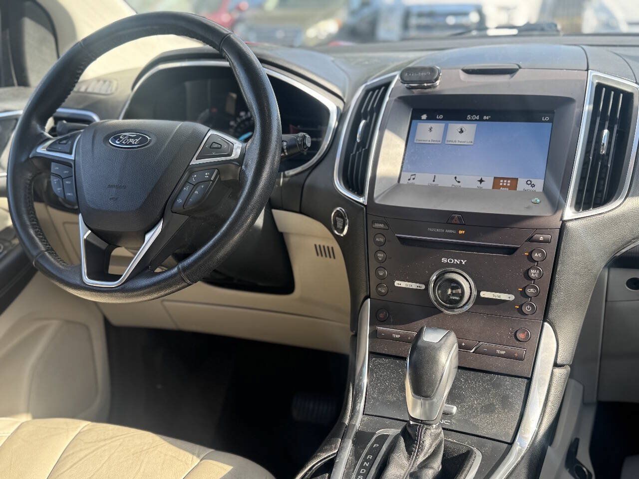 Used 2016 Ford Edge Titanium w/ Technology Package AWD/4WD image 13