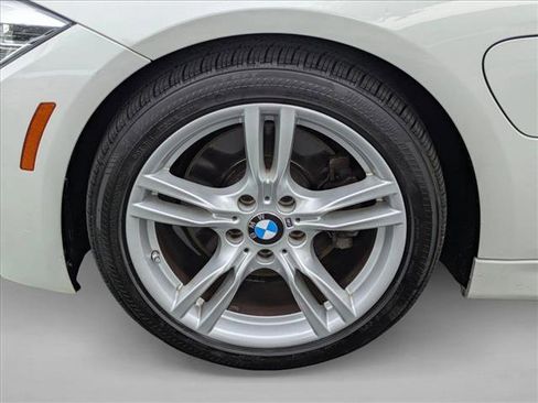 Used 2018 BMW 330e w/ M Sport Package RWD image 23