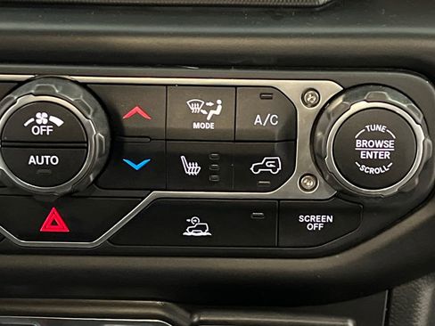 Used 2022 Jeep Wrangler Unlimited Sport image 48