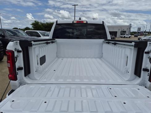 New 2026 RAM 1500 Laramie AWD/4WD image 10