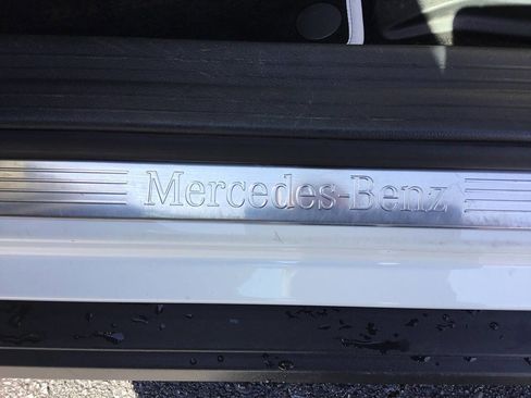 Used 2019 Mercedes-Benz GLA 250 4MATIC w/ Premium Package image 31