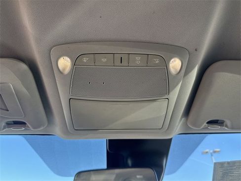 Used 2021 Nissan Rogue Sport S image 24