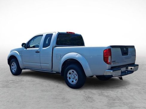 Used 2015 Nissan Frontier S RWD image 4
