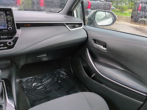 Used 2021 Toyota Corolla SE FWD image 16