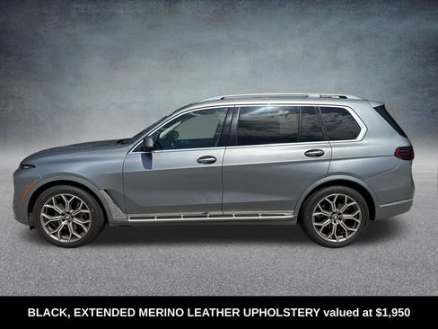 Used 2024 BMW X7 xDrive40i AWD/4WD image 3
