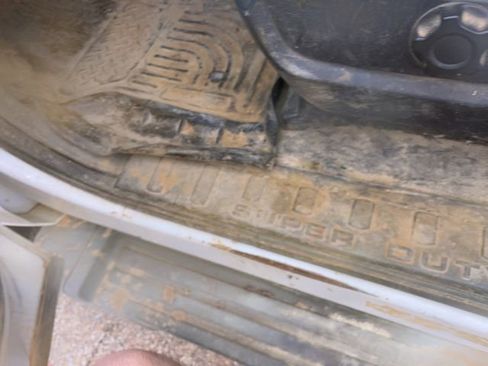 Used 2012 Ford F550 4x4 Crew Cab Super Duty w/ Payload Upgrade Pkg image 13