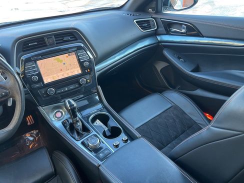 Used 2020 Nissan Maxima SR image 27