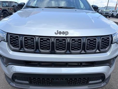 New 2026 Jeep Compass Latitude image 31