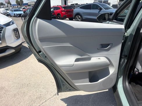Used 2024 Hyundai Kona SEL FWD image 12
