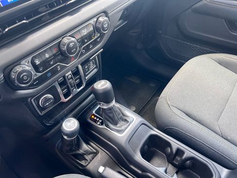 Certified 2025 Jeep Wrangler Sahara w/ Safety Group image 22