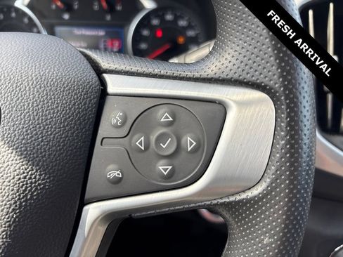 Used 2024 GMC Terrain SLE w/ Driver Convenience Package FWD image 12