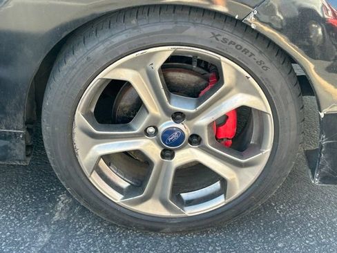 Used 2015 Ford Fiesta ST FWD image 10