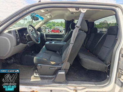 Used 2010 Chevrolet Silverado 1500 LS AWD/4WD image 17