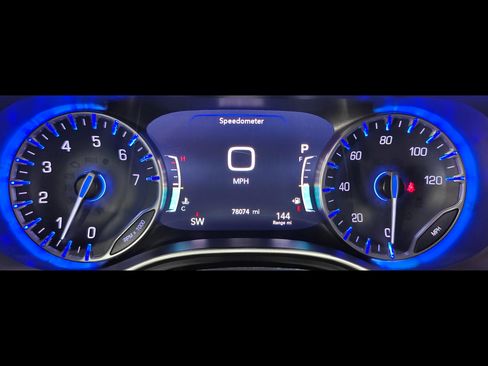 Used 2023 Chrysler Pacifica Touring FWD image 53