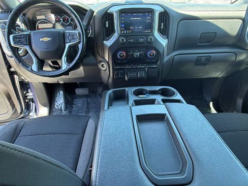 Used 2021 Chevrolet Silverado 1500 LT w/ Z71 Off-Road Package AWD/4WD image 26