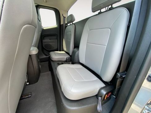 Used 2022 Chevrolet Colorado W/T w/ WT Convenience Package RWD image 13