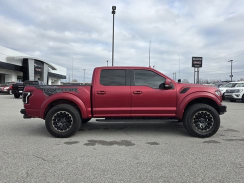 Used 2019 Ford F150 Raptor w/ Equipment Group 802A Luxury image 8