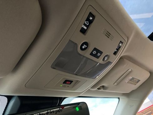 Used 2020 Lexus IS 300 w/ Premium Package RWD image 28