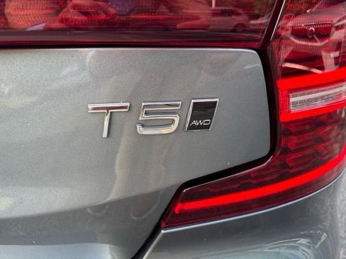 Used 2021 Volvo S60 T5 Inscription AWD/4WD image 36