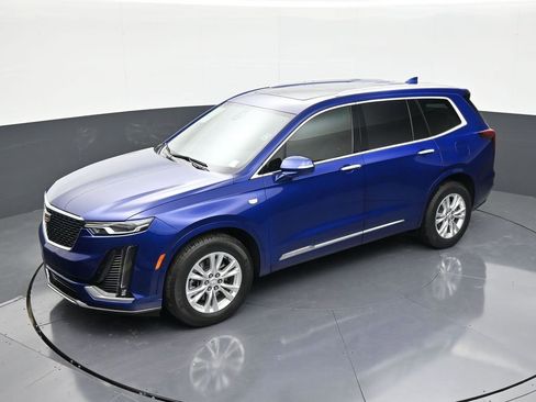 Certified 2023 Cadillac XT6 Luxury image 12