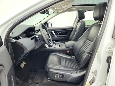 Certified 2022 Land Rover Discovery Sport SE image 17