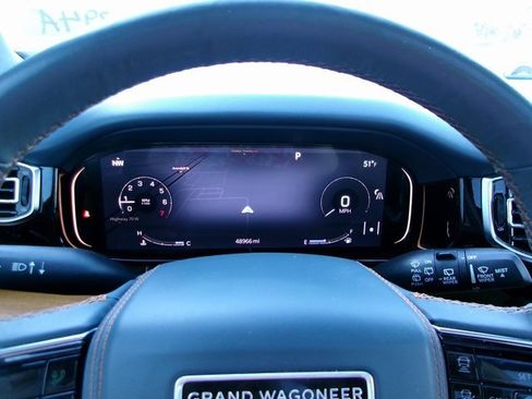 Used 2022 Jeep Grand Wagoneer Series II w/ Convenience Group III image 9