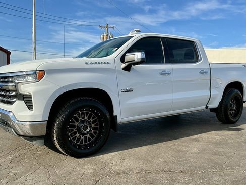 Used 2022 Chevrolet Silverado 1500 LTZ w/ Max Trailering Package image 7