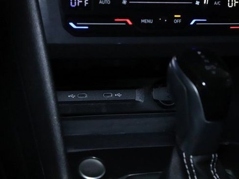 Certified 2024 Volkswagen Tiguan SE AWD/4WD image 29