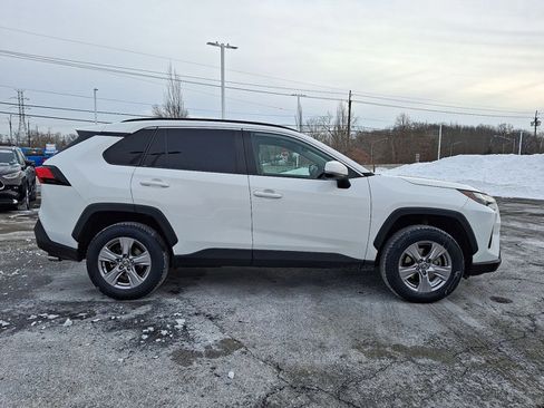 Certified 2022 Toyota RAV4 XLE image 28