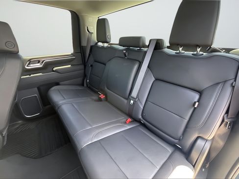 Used 2026 Chevrolet Silverado 2500 LTZ AWD/4WD image 19