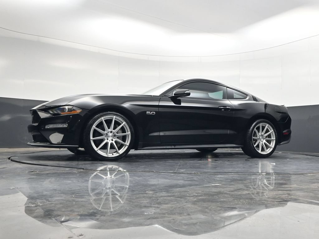 Used 2018 Ford Mustang GT RWD image 28