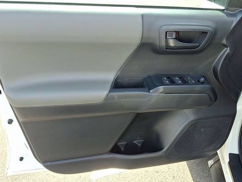 Used 2023 Toyota Tacoma SR AWD/4WD image 9