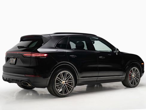 Used 2020 Porsche Cayenne AWD/4WD image 8