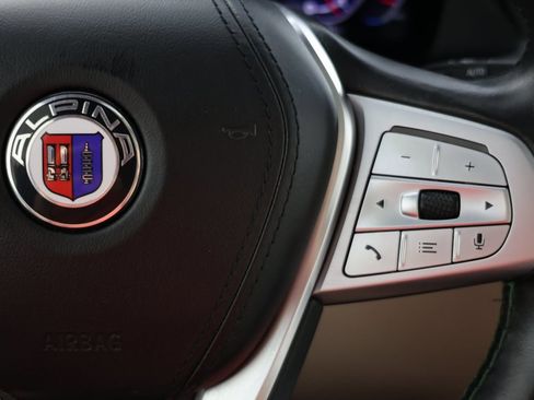 Used 2021 BMW ALPINA XB7 image 31