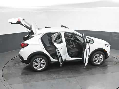 Used 2025 Buick Encore GX Preferred image 47