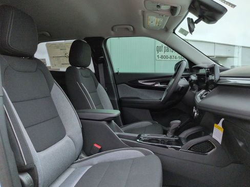 New 2026 Chevrolet TrailBlazer LT w/ Driver Confidence Package FWD image 26