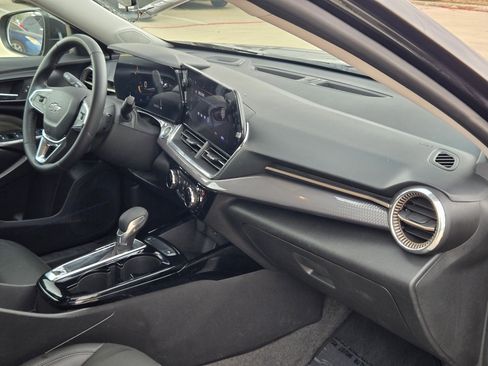 Certified 2025 Chevrolet Trax ACTIV image 28