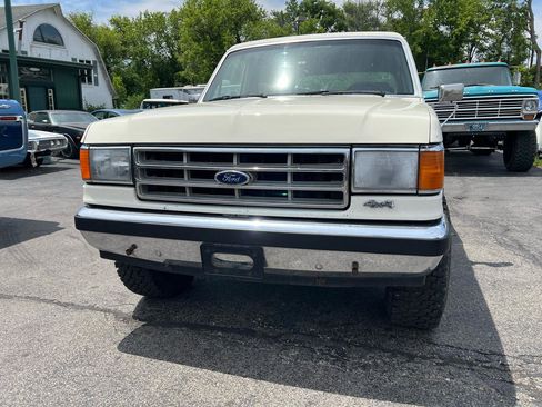 Used 1988 Ford Bronco AWD/4WD image 2