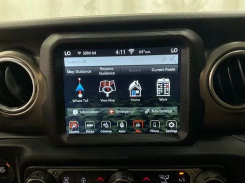 Used 2019 Jeep Wrangler Unlimited Rubicon w/ Dual Top Group AWD/4WD image 17