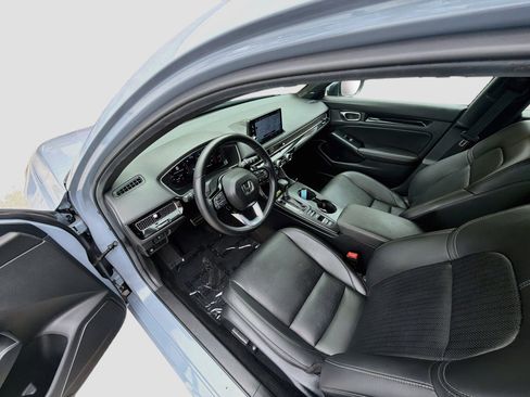 Used 2024 Honda Civic Sport Touring image 9