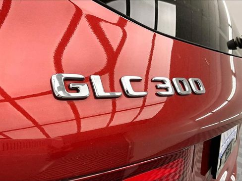 Used 2017 Mercedes-Benz GLC 300 4MATIC image 8