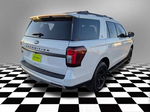 Used 2023 Ford Expedition Timberline image 8
