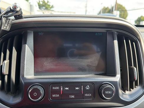 Used 2017 Chevrolet Colorado Z71 AWD/4WD image 5