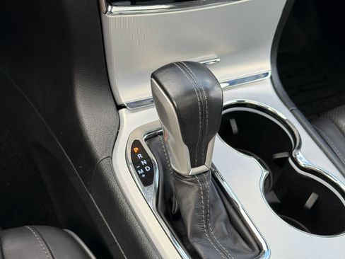 Used 2020 Jeep Grand Cherokee Summit AWD/4WD image 25