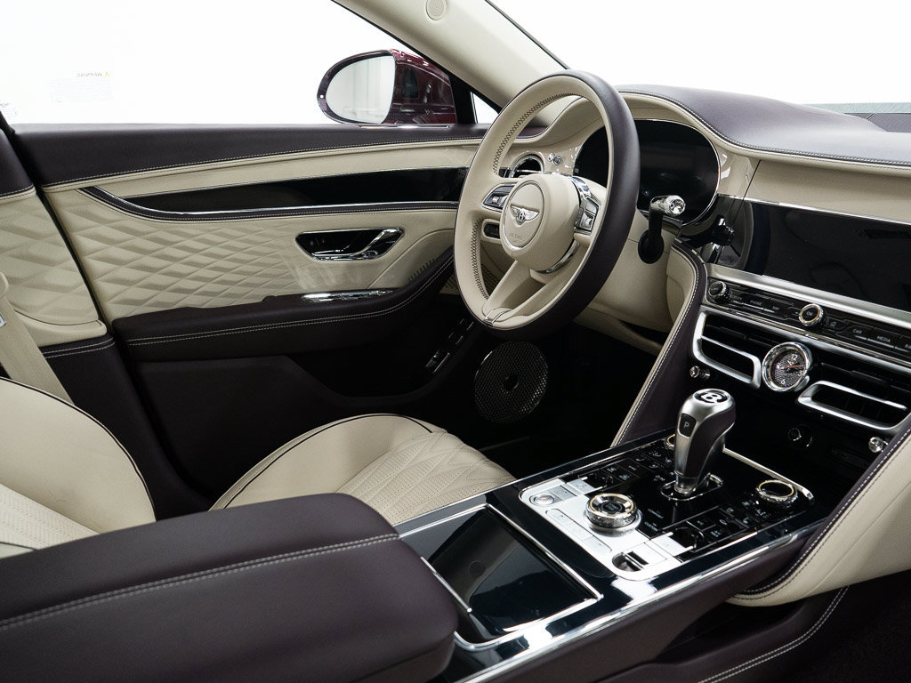 Certified 2026 Bentley Flying Spur Azure AWD/4WD image 29