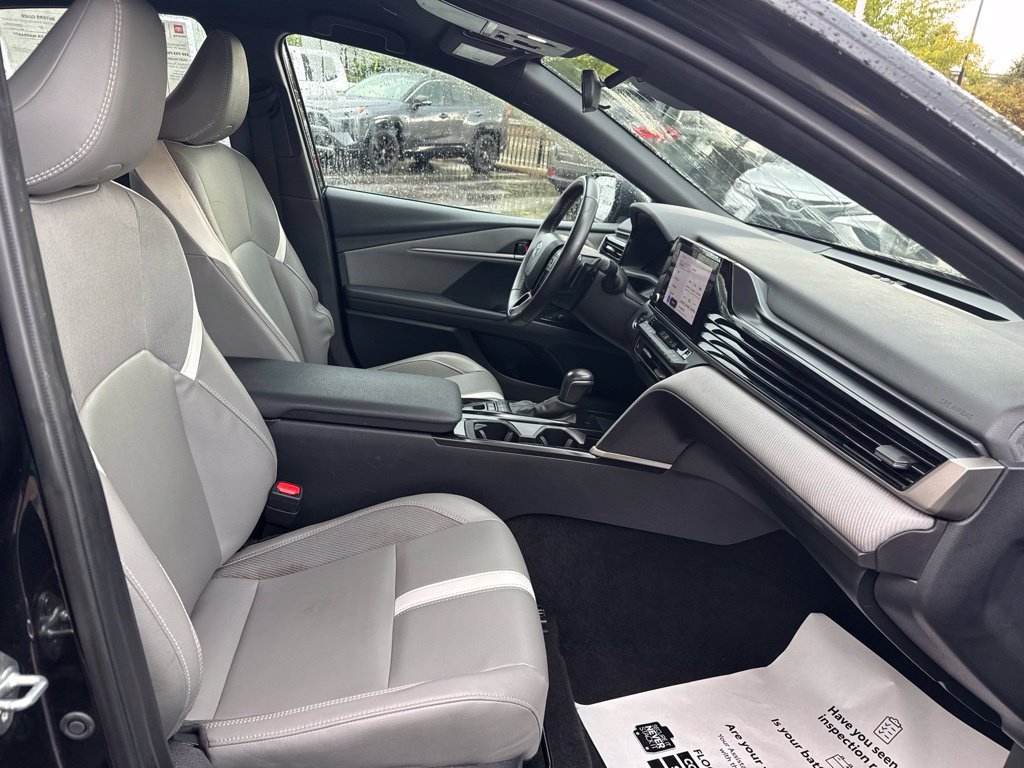 Certified 2025 Toyota Camry SE FWD image 32
