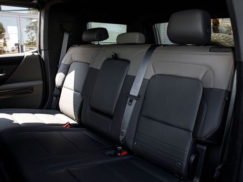 Used 2024 GMC Hummer EV 2X AWD/4WD image 20